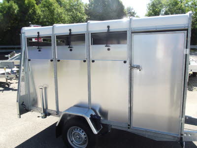 Blyss Vieh und Schweineanhnger Anhnger Bhler (1)